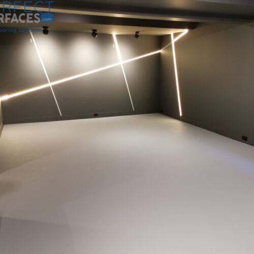 Seamless pour in place rubber dance floor